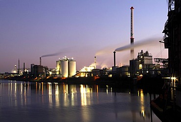 Industrial firms at Krefeld harbour on Rhine River, Krefeld, North Rhine-Westphalia, Germany, Europe