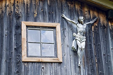 Crucifix, mountain lodge in Dorfertal, Austria, Europe