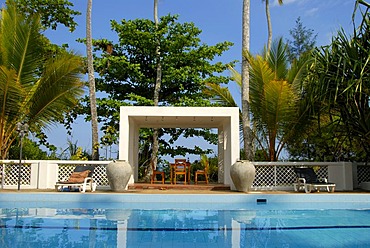 Swimming pool, Surya Lanka Beach Resort Ayurveda Spa, Talalla, Ceylon, Sri Lanka, South Asia, Asia