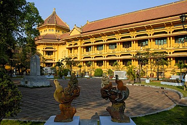 Colonial building, painted yellow, Museum of Ethnology, Hanoi, Vietnam, Southeast Asia, Asia