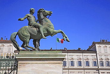 Dioscuri statue in front of the Palazzo Reale, Turin, Torino, Piedmont, Italy, Europe