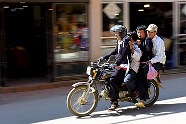 Four Vietnames people on a moped, Sapa, Sa Pa, Lao Cai province, North Vietnam, Southeast Asia