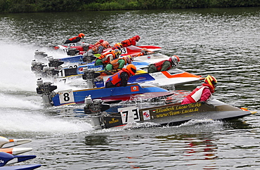 14 boats staring in Brodenbach on the Moselle river on a run to the European Championship in the class OSY 400, Brodenbach, Rhineland-Palatinate, Germany, Europe