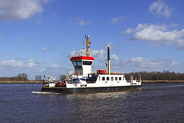 Ferry crossing the Kiel-Canal, Breiholz, Rendsburg-Eckernfoerde district, Schleswig-Holstein, Germany