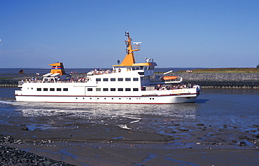 Ferry from the Langeoog island arriving at Bensersiel, ferry service, ship, North Sea, North Sea coast, Lower Saxony, Germany, Europe