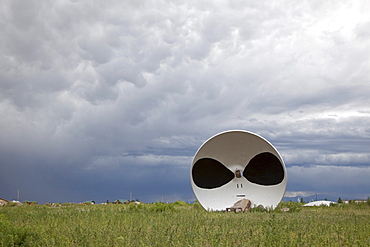 A representation of a space alien at the UFO Watchtower, a tourist attraction in the San Luis Valley, Hooper, Colorado, USA