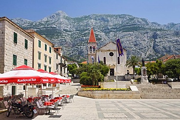 Kacicev square and church Sveti Marco, Saint Marc in the town center of Makarska, Dalmatia, Croatia, Mediterranean, Europe