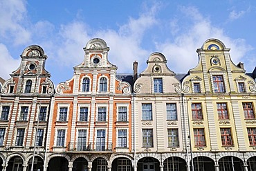 House facades, gabled houses, square, Grand Place, Arras, Nord Pas de Calais, France, Europe