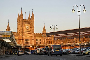 Train station, taxis, cars, Temple Meads, Bristol, England, Great Britain, Europe