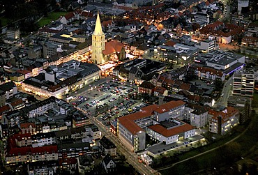 Aerial view, Pauluskirche Church Christmas Market, night shot with Christmas lights, Marienhospital Hospital, Synagogen Mahnmal, Synagogue Memorial, Hamm, Ruhr Area, North Rhine-Westphalia, Germany, Europe