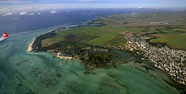 Aerial view, turquoise water, holiday resort, Tamarin Bay, Mauritius, Indian Ocean