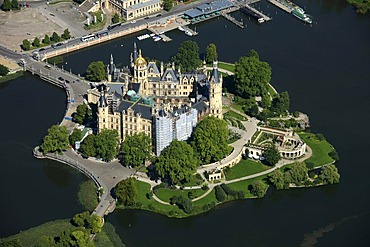 Aerial view, Schwerin Castle, Lake Schwerin, Schwerin, Mecklenburg-Western Pomerania, Germany, Europe