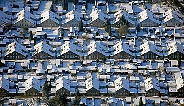 Hessler Zechensiedlung Klappheckenhof, settlement for mine workers, snow, Gelsenkirchen, Ruhr Area, North Rhine-Westphalia, Germany, Europe