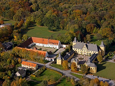 Aerial photo, boarding school, baroque Castle Eringerfeld, Geseke, Soest District, Soester Boerde, South Westphalia, North Rhine-Westphalia, Germany, Europe