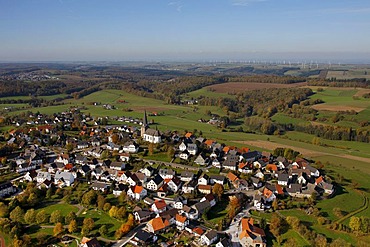 Aerial photo, Catholic church, Koertlinghausen Castle, Kallenhardt, Ruethen, Kreis Soest, Soester Boerde, South Westphalia, North Rhine-Westphalia, Germany, Europe