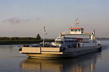 Elbe River ferry sailing from Glueckstadt in Schleswig-Holstein to Wischhafen in Lower Saxony, Germany, Europe