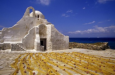 Paraportiani Church, Mykonos city, Mykonos, Greece, Europe