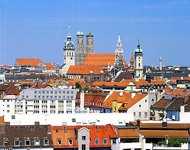 Central Munich with Peterskirche, Frauenkirche, Cathedral, City Hall and Heilig Geistkirche, Munich, Bavaria, Germany, Europe