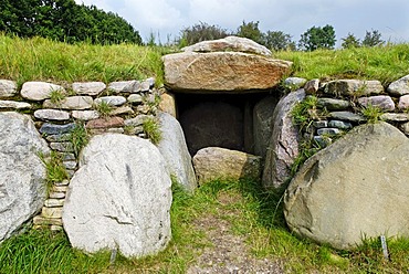 Megalithic tomb, Arnkielpark in Munkwolstrup, community of Oeverseein, Schleswig-Holstein, Germany, Europe