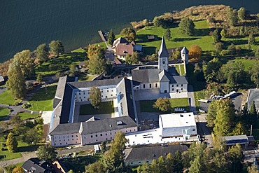 Stift Ossiach Abbey on Lake Ossiacher See, aerial photograph, Carinthia, Austria, Europe