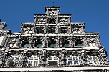 Gable of the Chamber of Commerce building, Am Sande square, historic town centre, Lueneburg, Lower Saxony, Germany, Europe