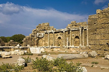 Roman ruins in Side, Turkish Riviera, Turkey, Asia