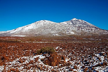 Snow-covered Pico de Viejo and Pico de Teide mountains, Parque National de Teide, Tenerife, Spain, Europe