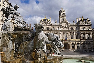 Horse fountain, Hotel de Ville, town hall, Lyon, France, PublicGround