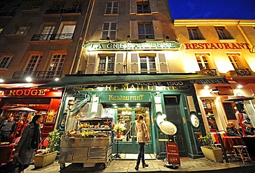 Picture taken at night, restaurants in the Montmartre district, Paris, France, Europe