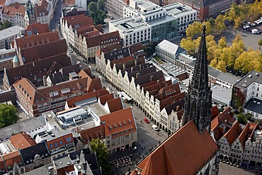 Lambertikirche Church at Prinzipalmarkt Market, city centre of Muenster, North Rhine-Westphalia, Germany, Europe