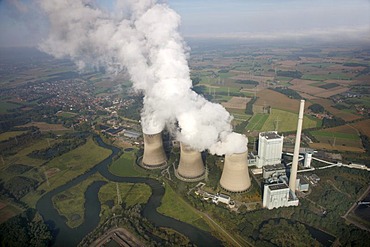 Werne-Stockum power plant, 'Gersteinwerk', driven by natural gas and coal, at the Lippe River, Werne, North Rhine-Westphalia, Germany, Europe