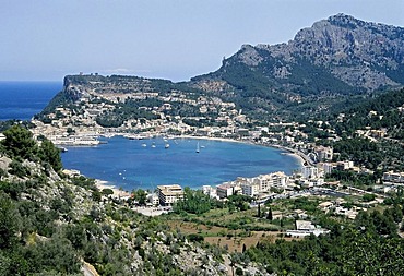 Circular bay of Puerto de Soller, Majorca, Balearic Islands, Spain, Europe