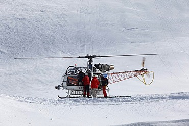 Helicopter near Zuers, Helikopter-Skiing, Heli-skiing, Vorarlberg, Austria