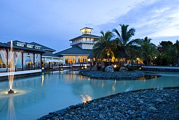 Restaurant and bar, Tryp Peninsula Hotel, Varadero, Cuba, Caribbean, America