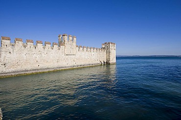 Scaligero Castle, Sirmione, Lake Garda, Lago di Garda, Lombardy, Italy, Europe