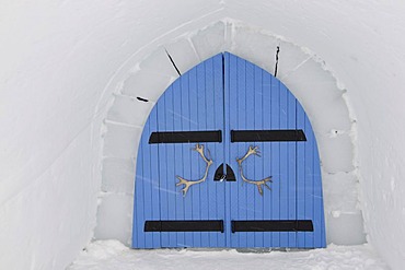 Portal with caribou antlers, igloo, Icehotel Kakslauttanen, Ivalo, Lapland, Finland, Europe