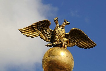 Golden, double-headed Russian eagle on the granite obelisk to commemorate Tsar Nicholas I and his consort Alexandra Feodorovna, market place, Helsinki, Finland, Europe