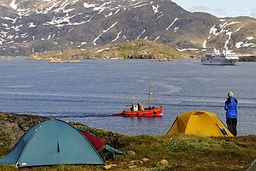 Fishing boat, camp site at Kong Oscar Fjord, Tasiilaq, Ammassalik, East Greenland, Greenland