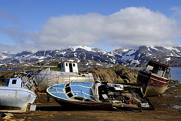 Kong Oscar Fjord, old harbour in Tasiilaq, Ammassalik, East Greenland, Greenland