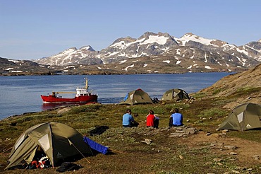 Campsite in the Kong-Oscar Fiord, Tasiilaq, Ammassalik, East Greenland