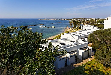 Bungalows in a row, beach, bay, fort, historc centre, Almyra Hotel, Paphos, Cyprus, Asia