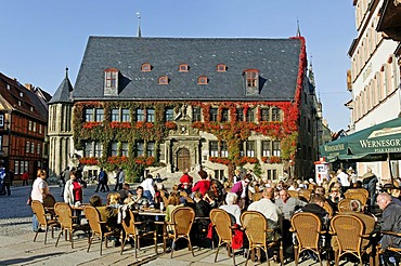 City hall of Quedlinburg, restaurant tables outside, UNESCO World Heritage Site, Saxony-Anhalt, Germany, Europe