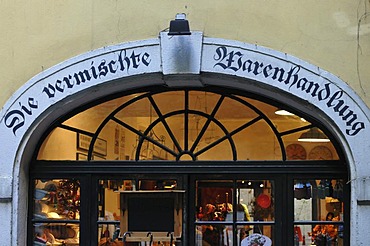 "Die vermischte Warenhandlung", inner courtyard, Weihburggasse 16, Vienna, Austria, Europe