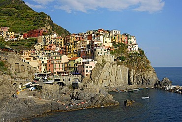 Village of Manarola, Cinque Terre, Liguria, Mediterranean Sea, Italy, Europe