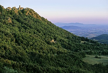 View from the hills by Roccatederighi onto the Maremma plain, province of Grosseto, Tuscany, Italy, Europe