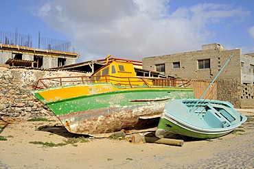 Boats on the beach, Sal Rei, Boa Vista Island, Republic of Cape Verde, Africa