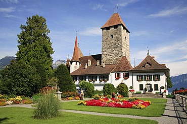 Spiez Castle in Spitz by Lake Thun, Niedersimmental, canton of Berne, Switzerland, Europe