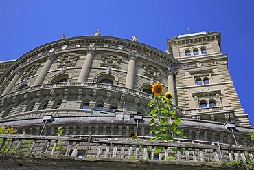 Parliament Building in the Federal Palace in Berne, Switzerland, Europe