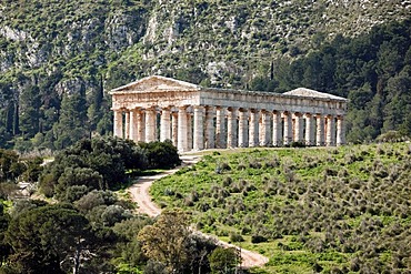 Doric Temple of Segesta, general view, Sicily, Italy, Southern Europe