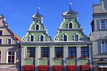 Historic town houses, Kraemerstrasse in the Old Town of Wismar, UNESCO World Heritage Site, Mecklenburg-Western Pomerania, Germany, Europe